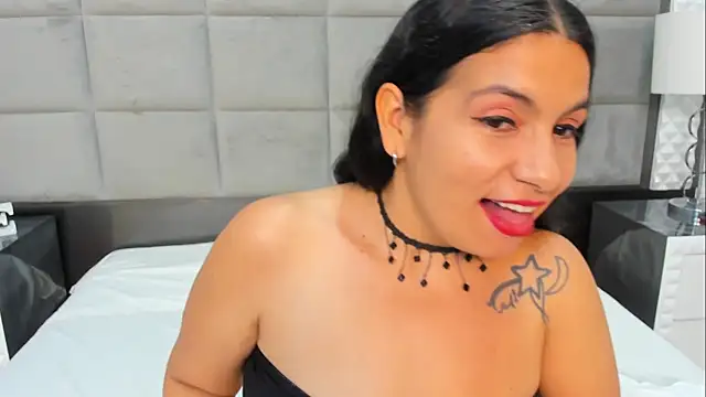 DianaSheren online show from April 6, 7:48 pm