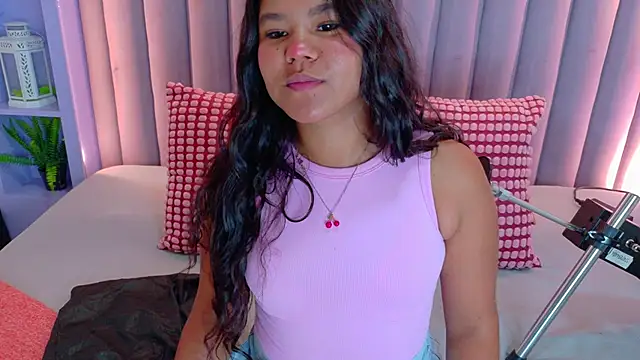 AhslyEvans   online show from May 26, 7:46 pm