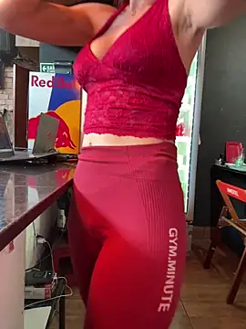 zelyramonvielly online show from March 29, 8:30 pm