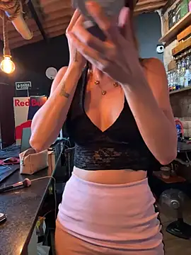 zelyramonvielly online show from April 2, 7:22 pm