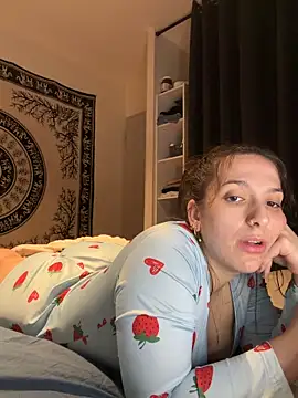 georginamoor online show from April 7, 9:06 pm