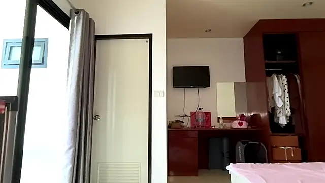 kamila 18 french online show from April 10, 6:30 am