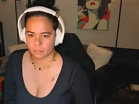 HannaJonns online show from July 31, 9:32 am