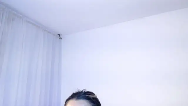 KylieVennet online show from April 12, 4:26 am