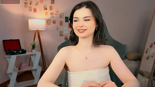 rebbekkakowalski online show from May 23, 3:27 am