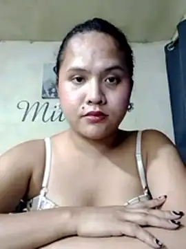 sexymitchyx24 online show from April 4, 7:02 pm