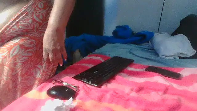 Lucia-boobs online show from May 21, 4:43 am