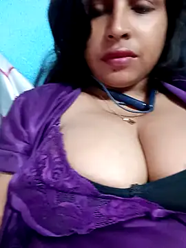 Hot ri ya69 online show from March 23, 8:15 pm