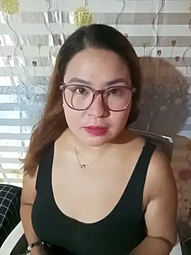 Amazingurlx online show from May 15, 9:56 am