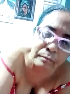 sexymomsn online show from May 16, 1:19 am