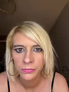 evaluminax online show from April 6, 3:39 am