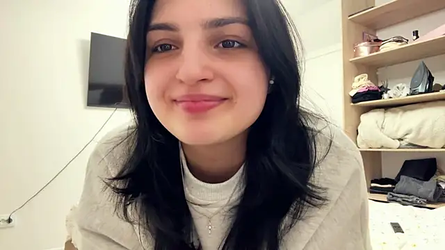 GlitchSiren online show from April 3, 7:12 pm