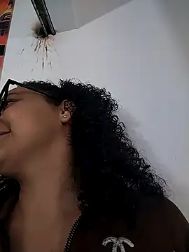 Sofia Alane online show from March 31, 1:55 pm