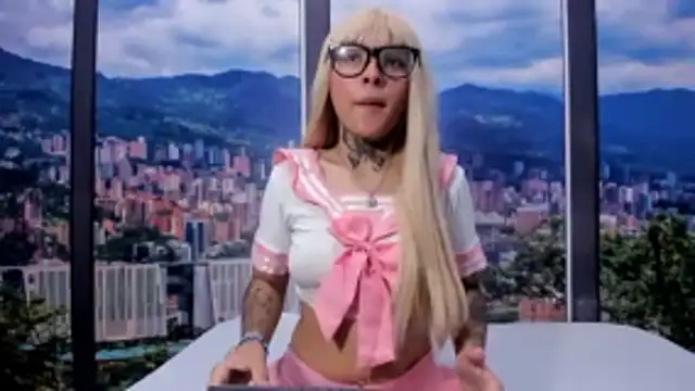 NickAndTylor online show from May 22, 1:20 pm