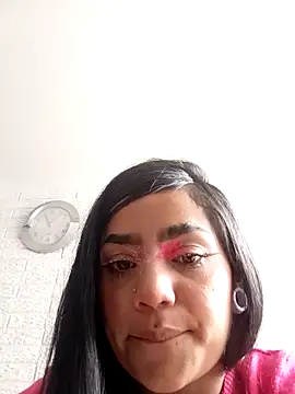 baby-skinnd online show from April 7, 4:20 pm