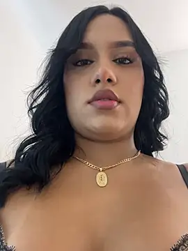 SHANNE     online show from April 9, 3:09 am