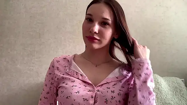 AliceCashle online show from March 27, 8:26 am