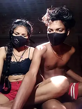 COUPLE-HOTS online show from April 9, 7:03 am