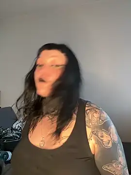 InkMaleficent online show from April 3, 4:38 pm