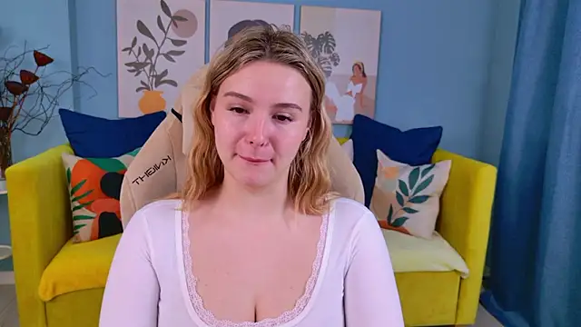 CharlotteAtwoood online show from March 26, 4:20 pm