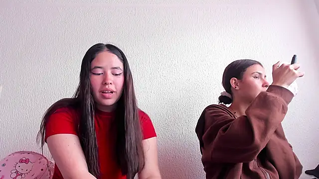 Lauxury H online show from May 6, 4:22 pm