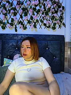 Amber prada online show from July 24, 2:09 am