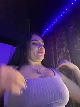 Alessia Peach online show from April 2, 1:41 pm