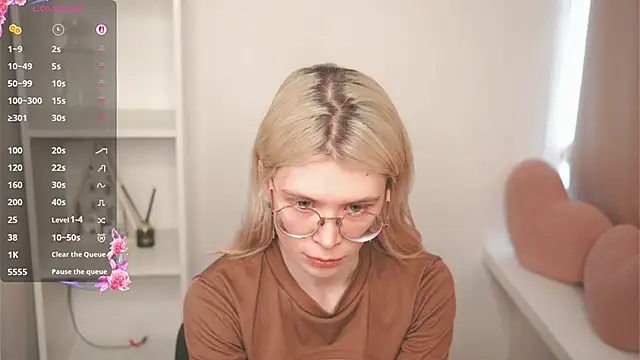 CarleySuski online show from April 9, 4:59 am