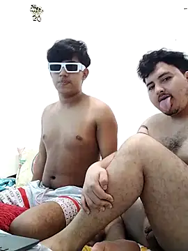 dyland gaga online show from April 3, 8:29 pm