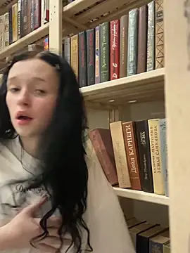 Flora Ray online show from April 4, 1:43 pm