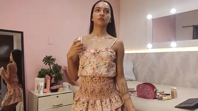 Daphne Rosse online show from March 29, 11:53 am