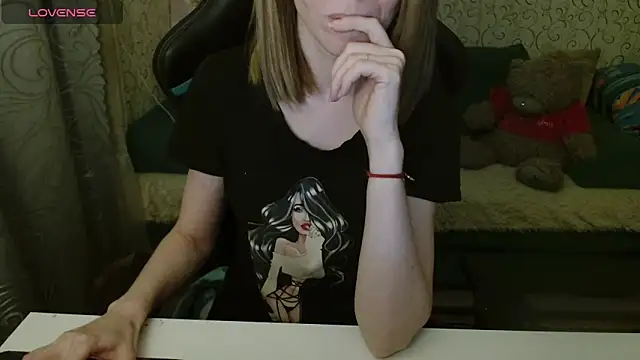 Ricky Chadwick  online show from April 7, 4:53 pm