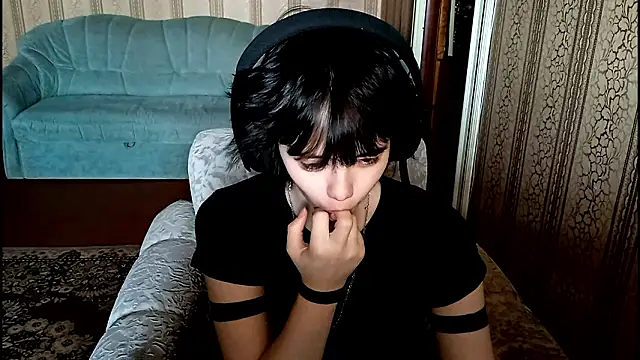 ShaynaLinley online show from March 27, 10:27 am