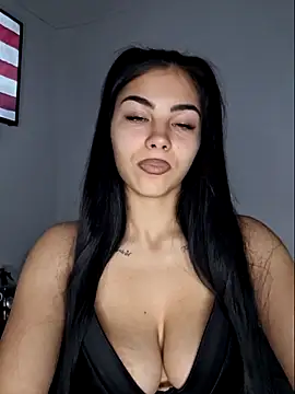 Crissdesire online show from March 26, 9:16 pm