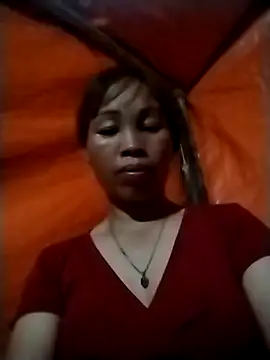 Ely-cute2k online show from April 23, 1:24 pm