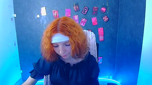 Butterfly Milly online show from August 6, 5:58 am