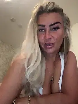 Irishdomgypsy online show from March 27, 7:25 pm