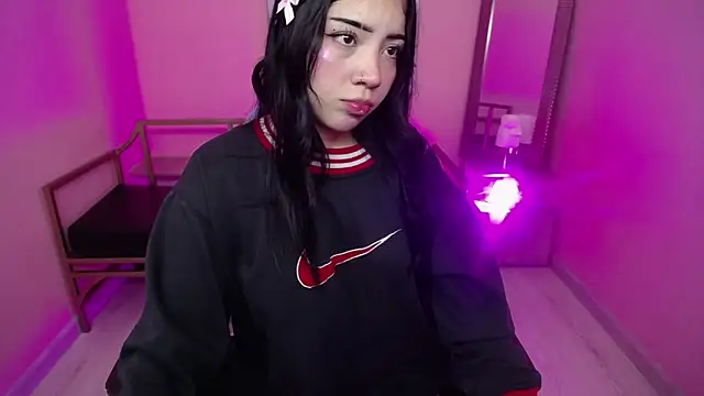 Soffi x x  online show from April 11, 3:23 am