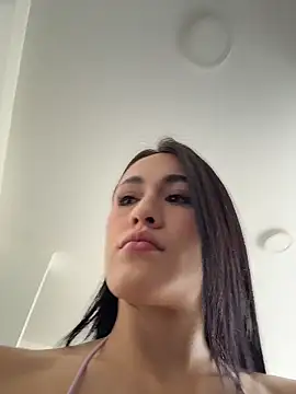 SerenaFox  online show from May 22, 8:18 pm