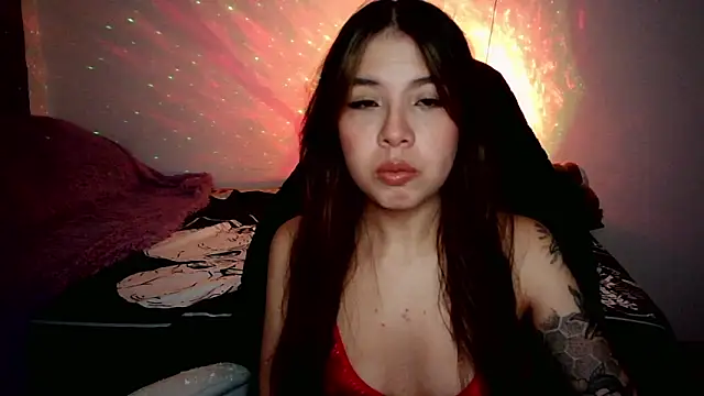 JulietaaVitelli online show from April 10, 1:11 am