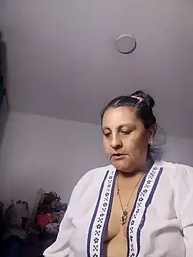 Merlyna Goldenss online show from April 8, 4:47 am