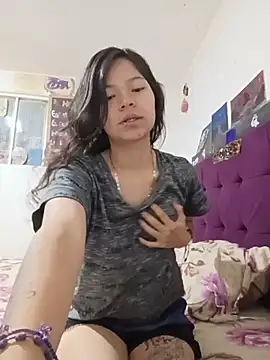 Ninffa sweet21 online show from May 26, 2:22 am