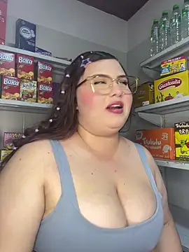 kitty  pinnk online show from April 1, 7:55 pm