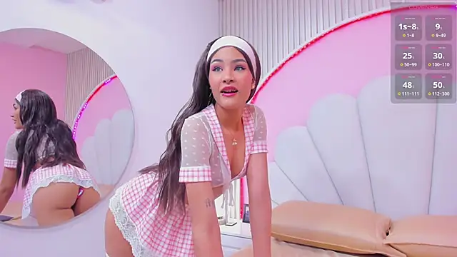 mia  poppy online show from March 25, 4:28 am