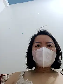 Zyzy96 online show from April 1, 5:32 pm