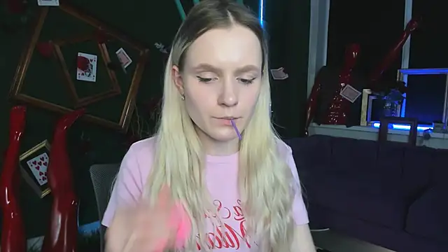 SherriButlers online show from April 8, 1:46 pm