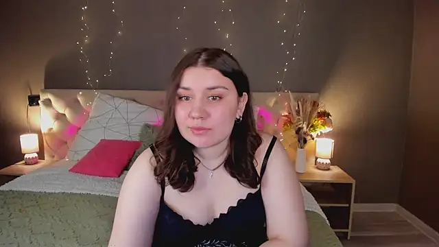 Maya Raay online show from April 9, 1:19 am