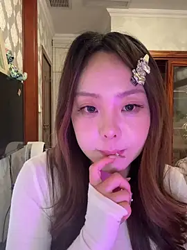 thelittlexx online show from April 2, 1:41 pm