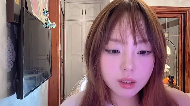 thelittlexx online show from May 18, 7:36 am