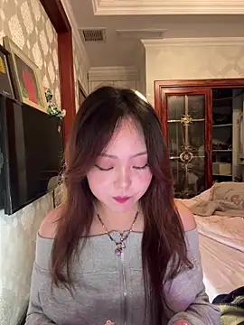 thelittlexx online show from April 7, 12:07 pm